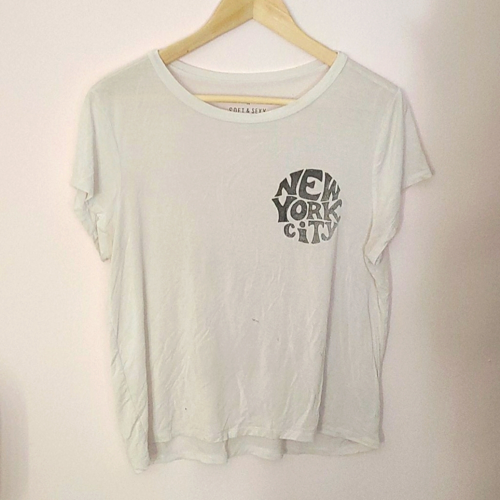 American Eagle Outfitters T-shirt